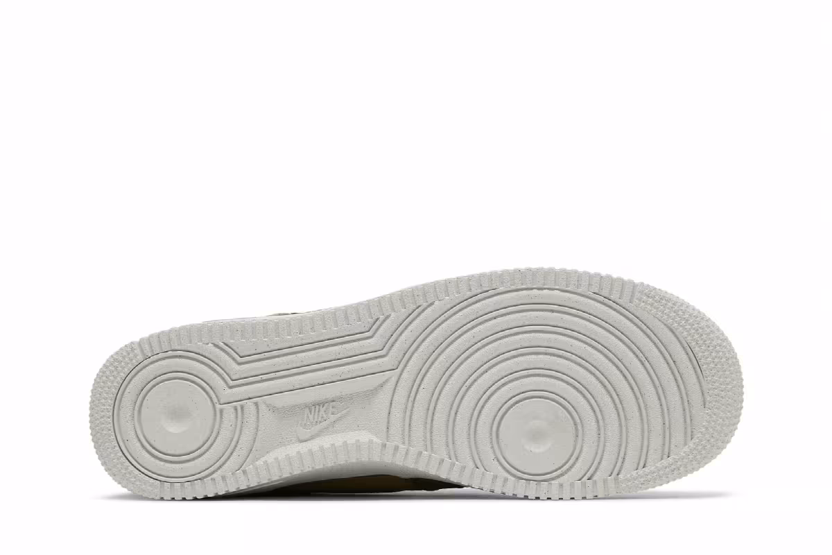 Nike Air Force 1 Toasty - Oil Green, view 5
