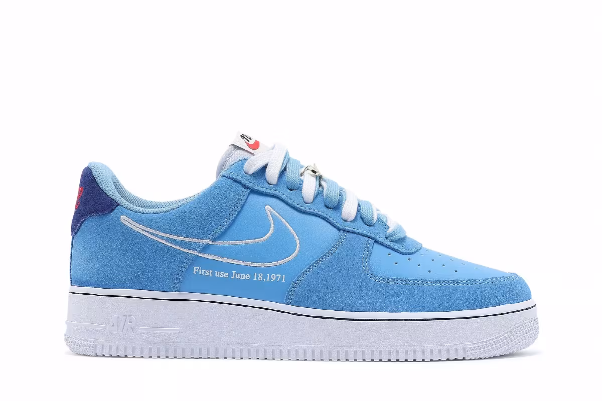 Nike Air Force 1 07 LV8 First Use - University Blue, view 2
