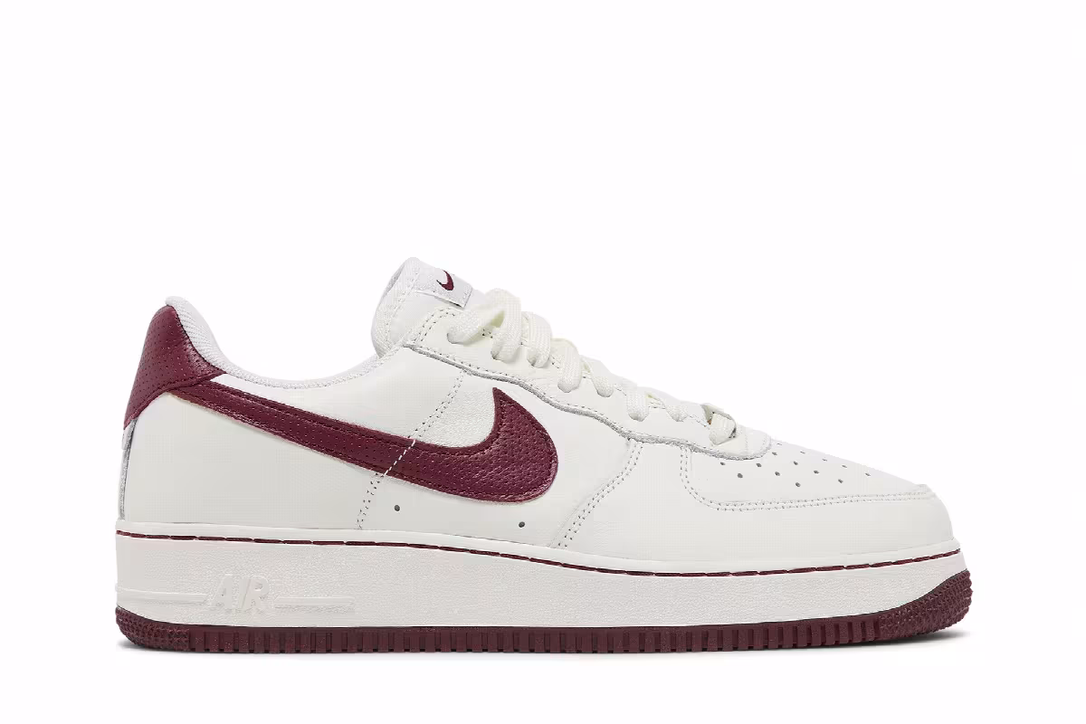 Nike Air Force 1 Dark Beefroot, view 2