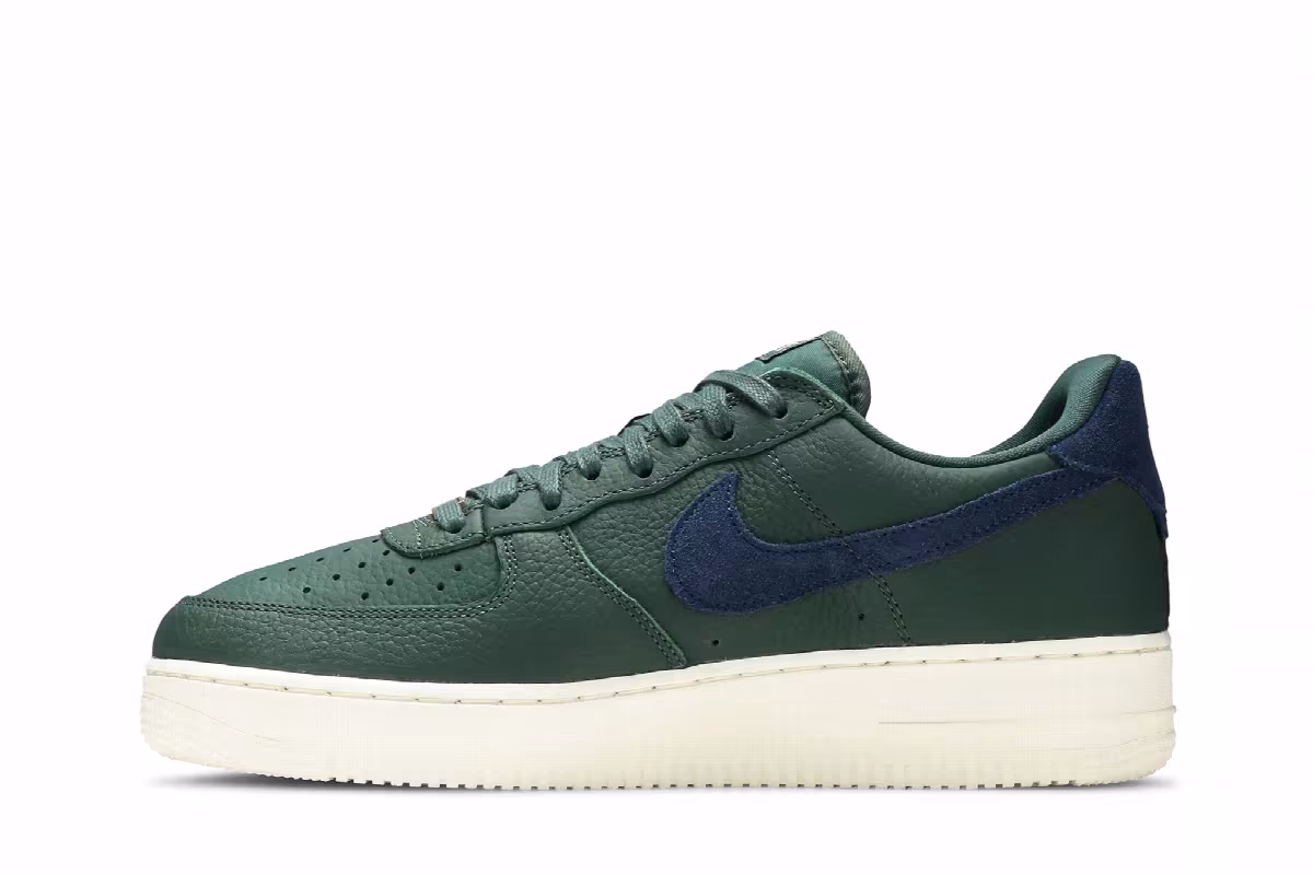 Nike Air Force 1 ’07 Craft Galactic Jade, view 4
