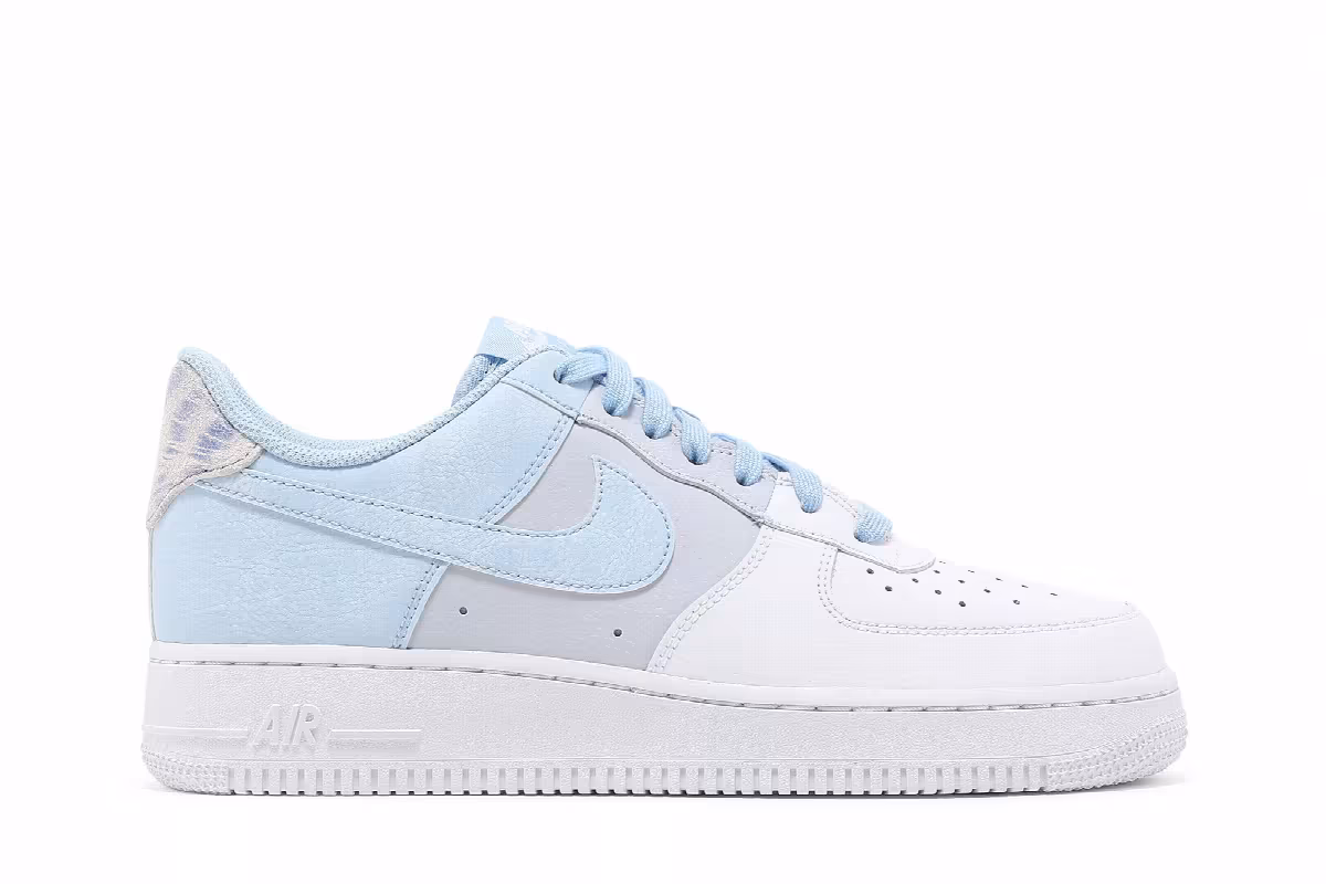 Nike Air Force 1 Psychic Blue, view 2