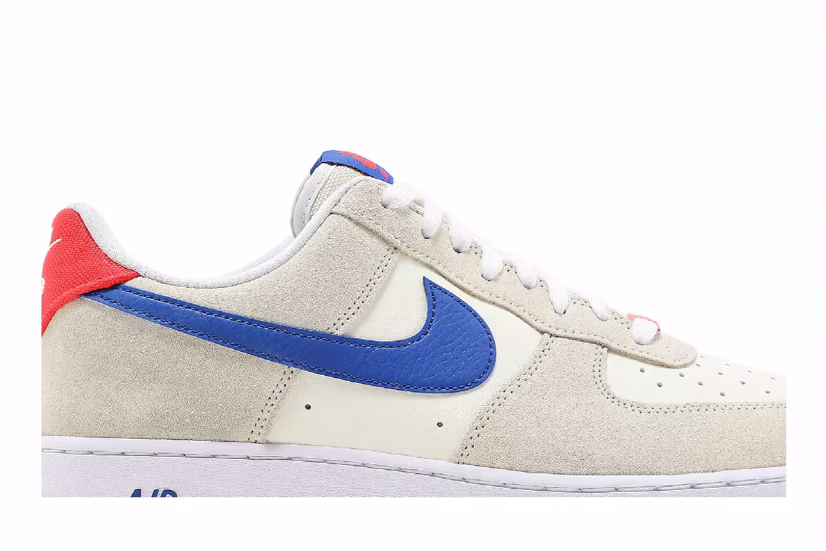 Nike Air Force 1 Coconut Milk Hyper Royal, view 3