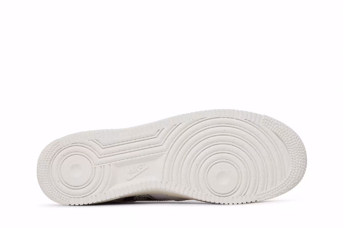 Nike Air Force 1 Low The Great Unity, view 5