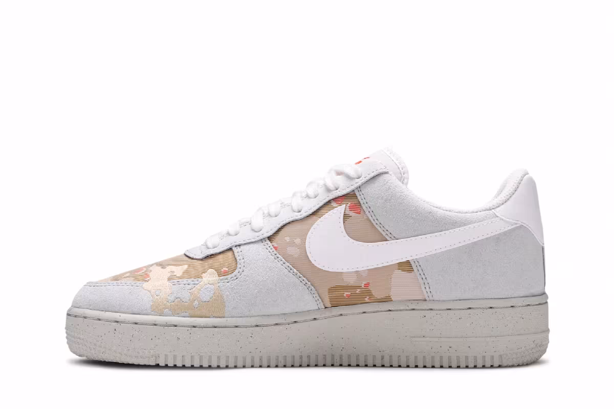 Nike Air Force 1 Embroidered Desert Camo, view 4