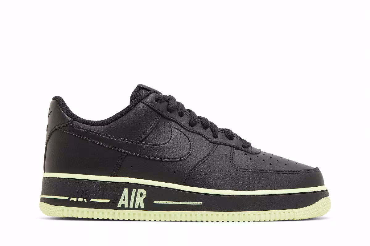 Nike Air Force 1 Low Ribbon - Volt, view 2
