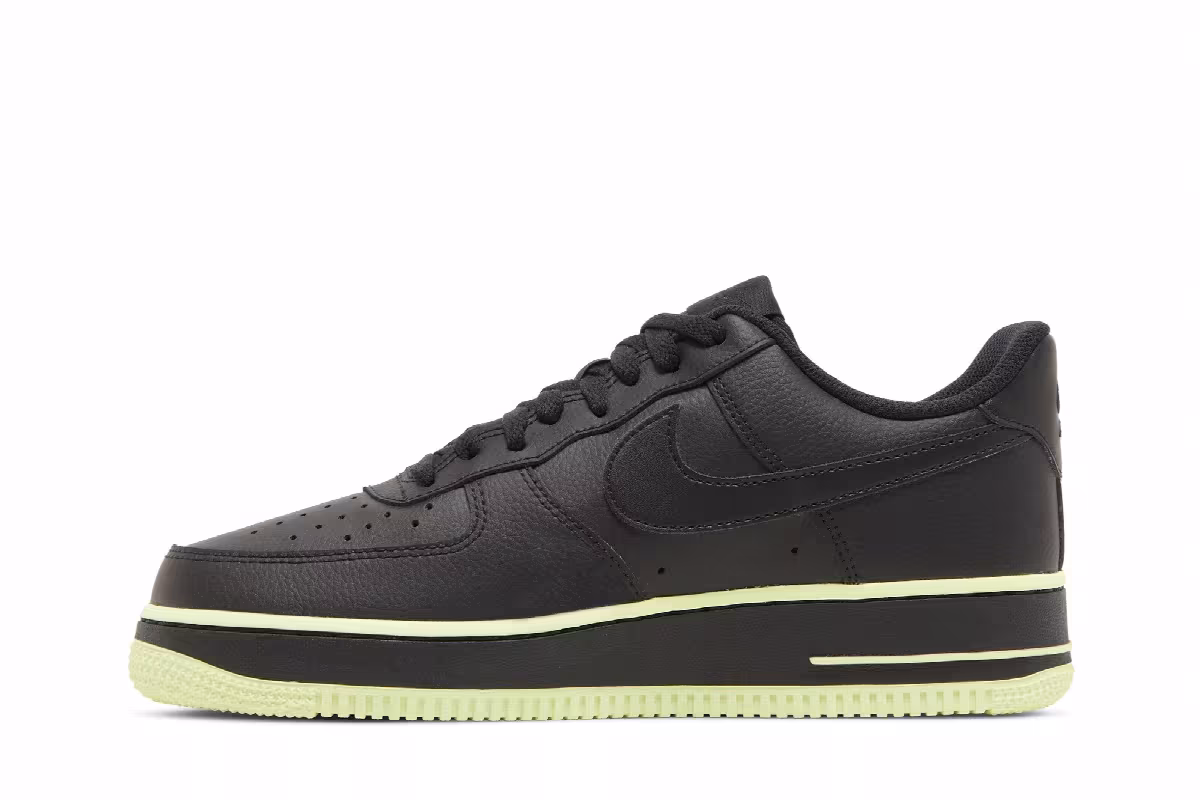 Nike Air Force 1 Low Ribbon - Volt, view 4