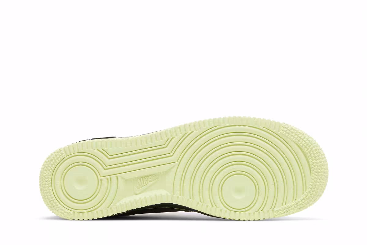 Nike Air Force 1 Low Ribbon - Volt, view 5
