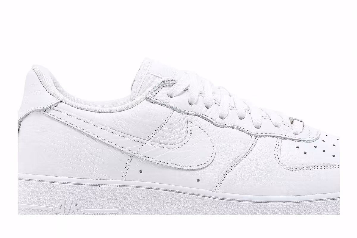 Nike Air Force 1 Triple White, view 3
