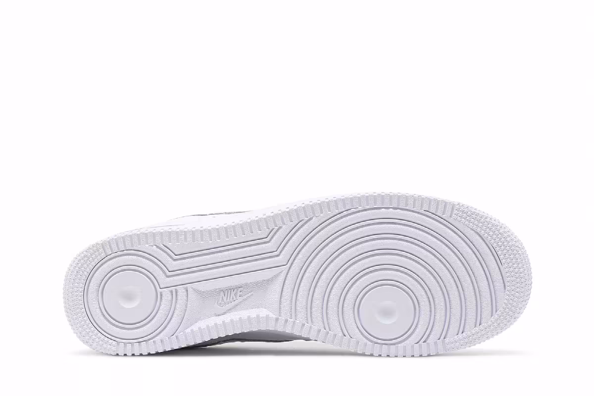 Nike Air Force 1 Triple White, view 5