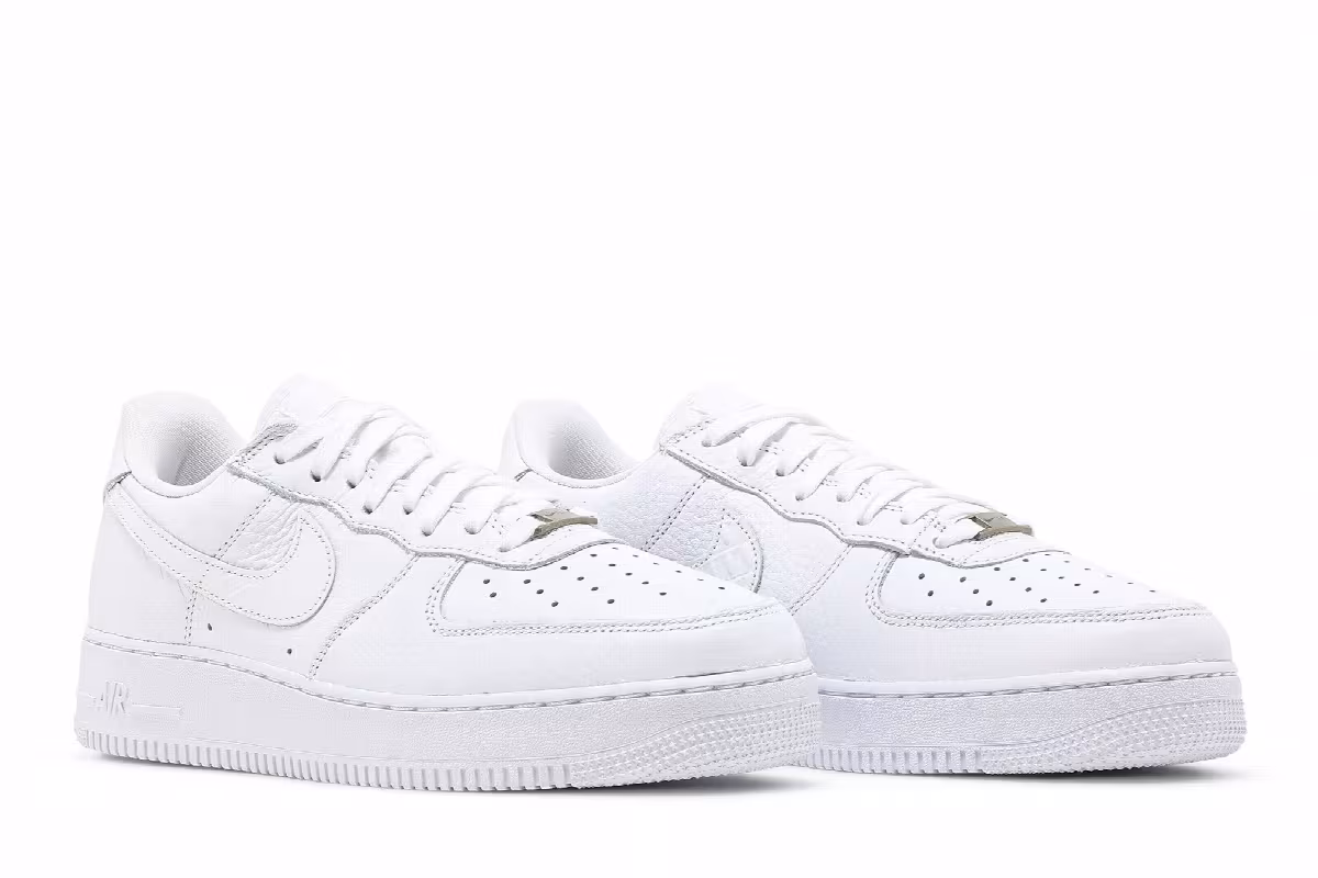 Nike Air Force 1 Triple White, view 9