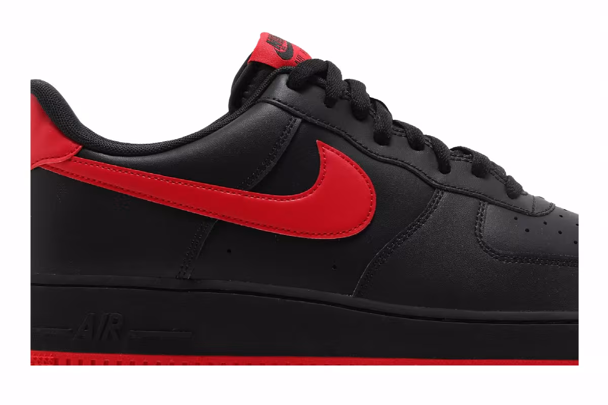 Nike Air Force 1 Low Bred, view 3