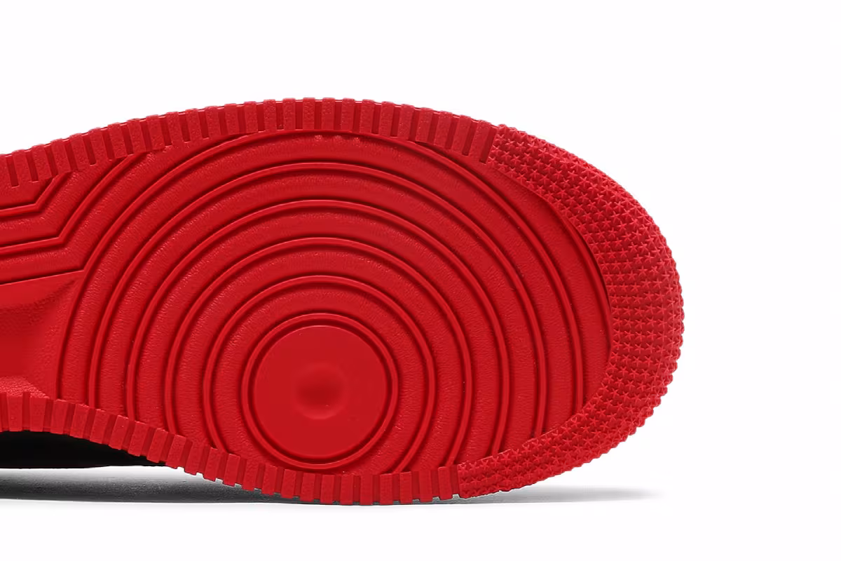 Nike Air Force 1 Low Bred, view 6