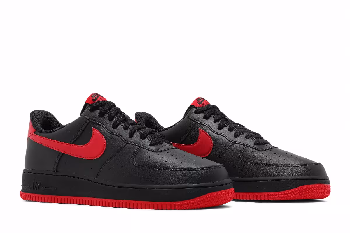 Nike Air Force 1 Low Bred, view 9