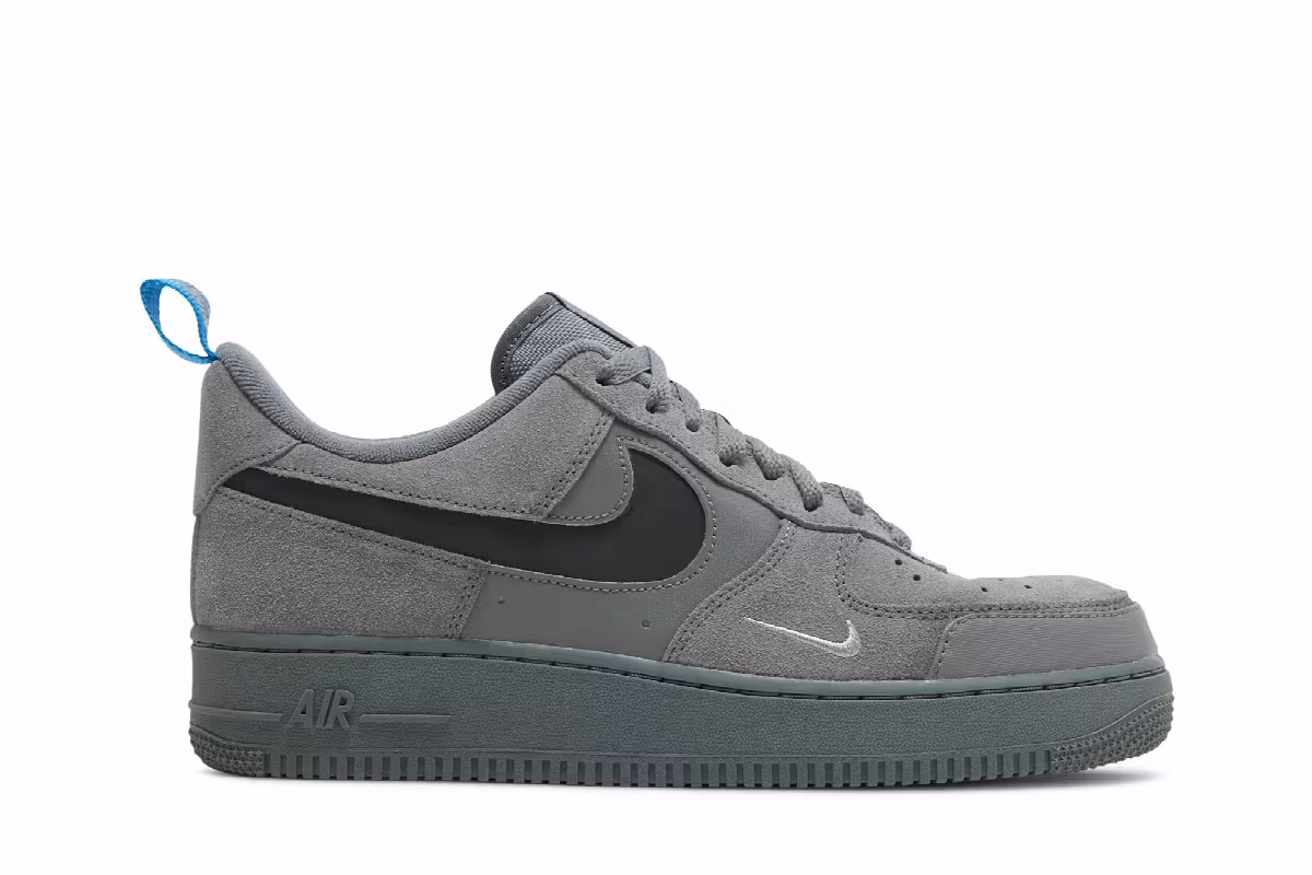 Nike Air Force 1 Low Cut Out Swoosh - Grey, view 2
