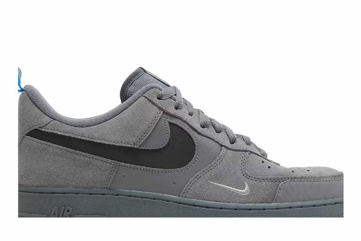 Nike Air Force 1 Low Cut Out Swoosh - Grey, view 3