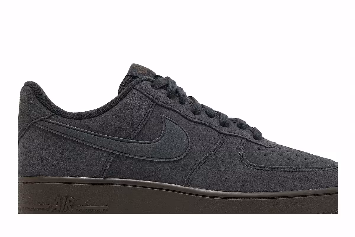 Nike Air Force 1 Winter Premium Off Noir Dark Chocolate, view 3