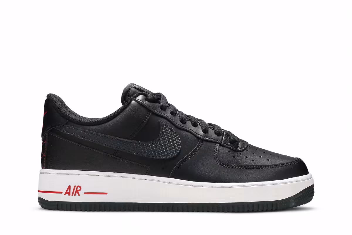 Nike Air Force 1 Low Technical Stitch - Bred, view 2