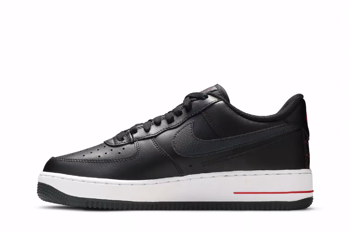 Nike Air Force 1 Low Technical Stitch - Bred, view 4