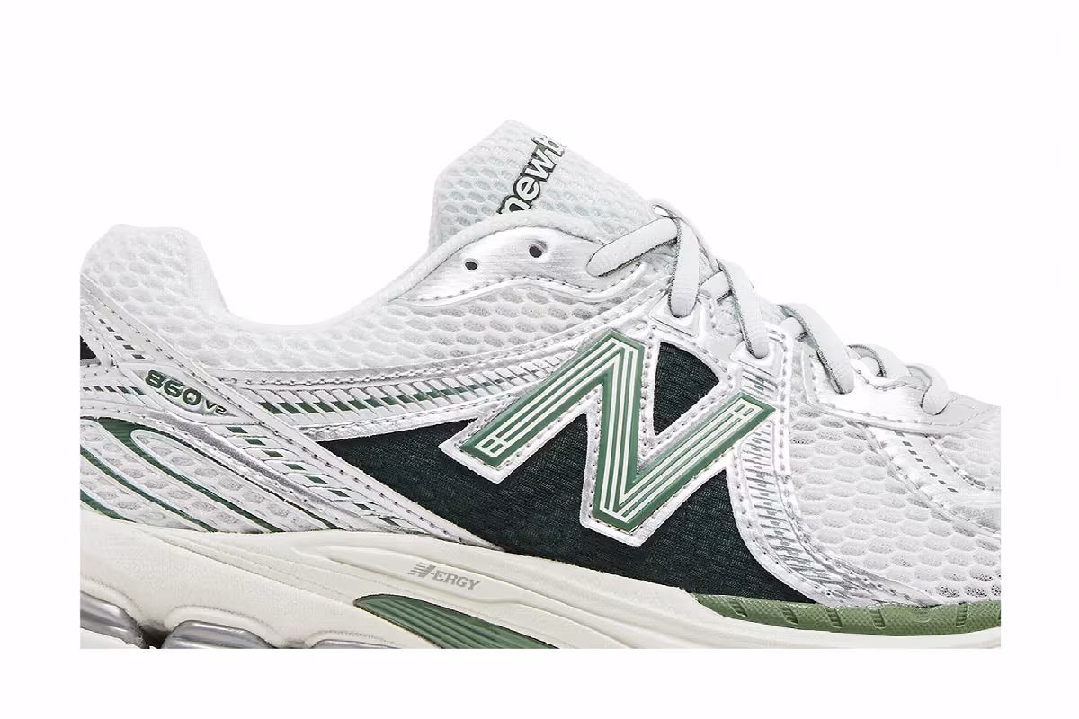New Balance 860v2 Northern Lights Pack - Mallard Green, view 3