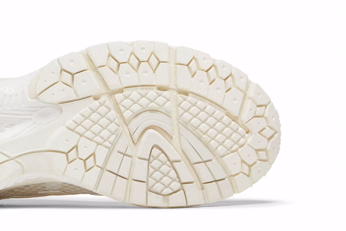 Aimé Leon Dore x New Balance 860v2 White, view 6