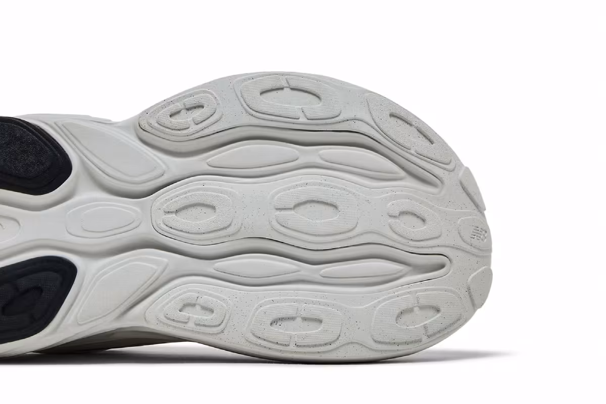 New Balance Fresh Foam X More v5 2E Wide Reflection Silver Metallic, view 6