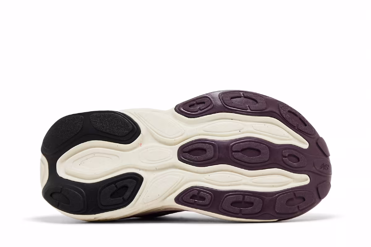 New Balance Women's Fresh Foam X More v5 Ice Wine, view 5