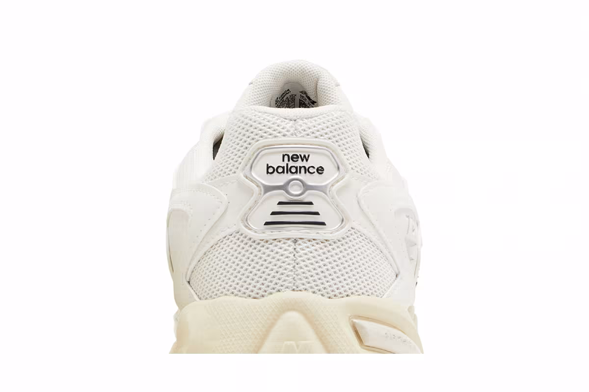 New Balance 725v1 Sea Salt Phantom Bone, view 8