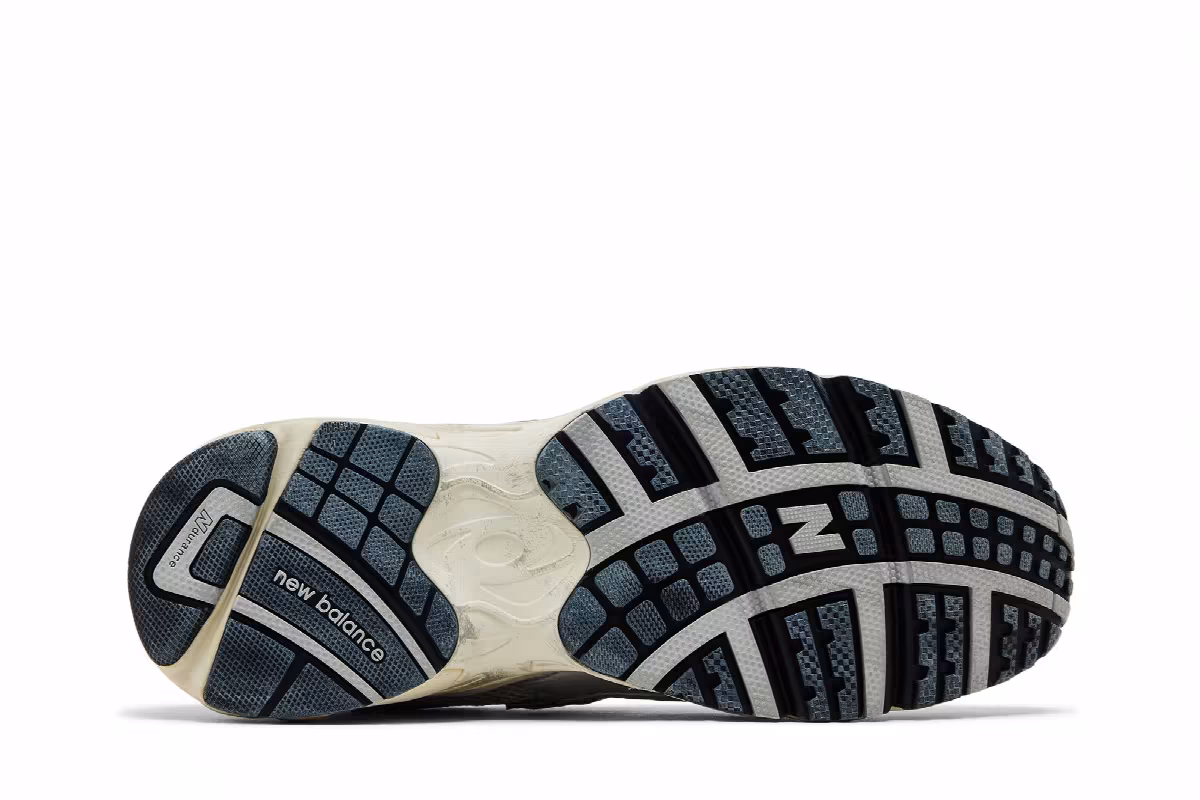 New Balance 725v1 Rain Cloud Silver, view 5