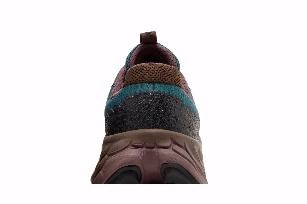 New Balance Fresh Foam X More Trail v3 New Spruce Dark Mushroom, view 8