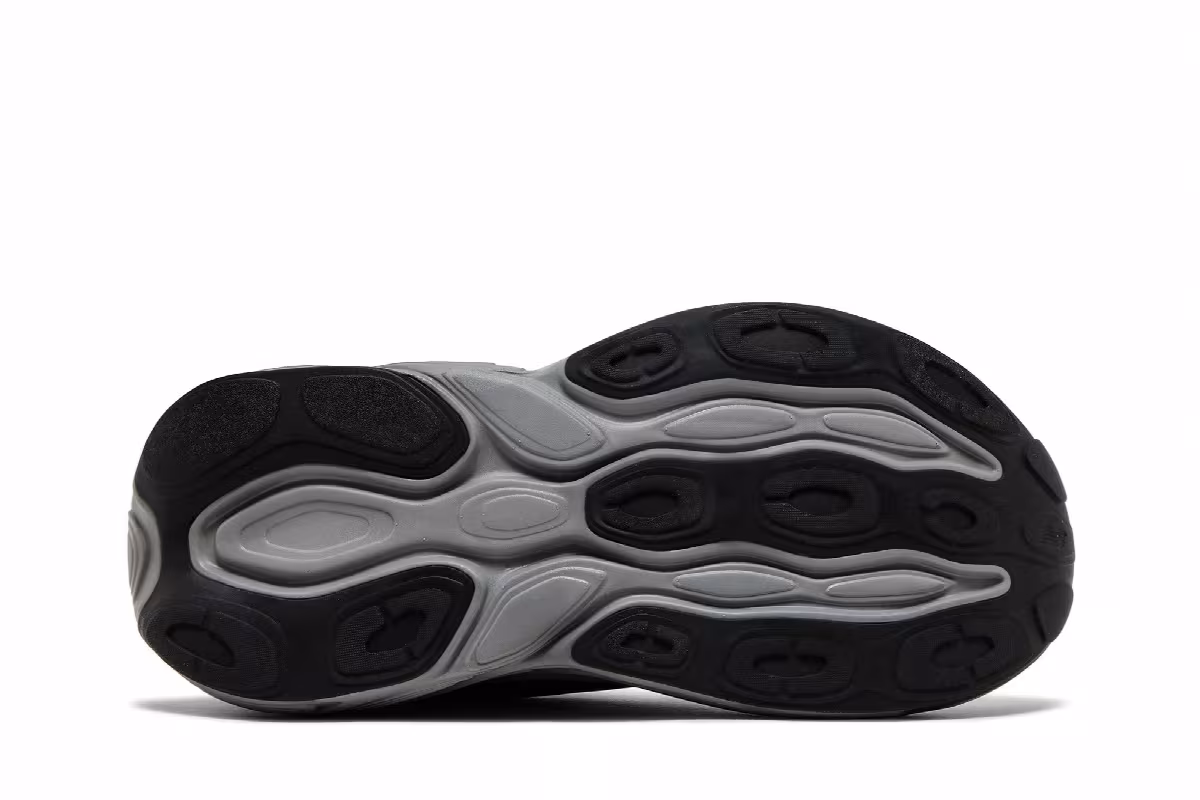 New Balance Fresh Foam X More v5 2E Wide Black Silver Metallic, view 5