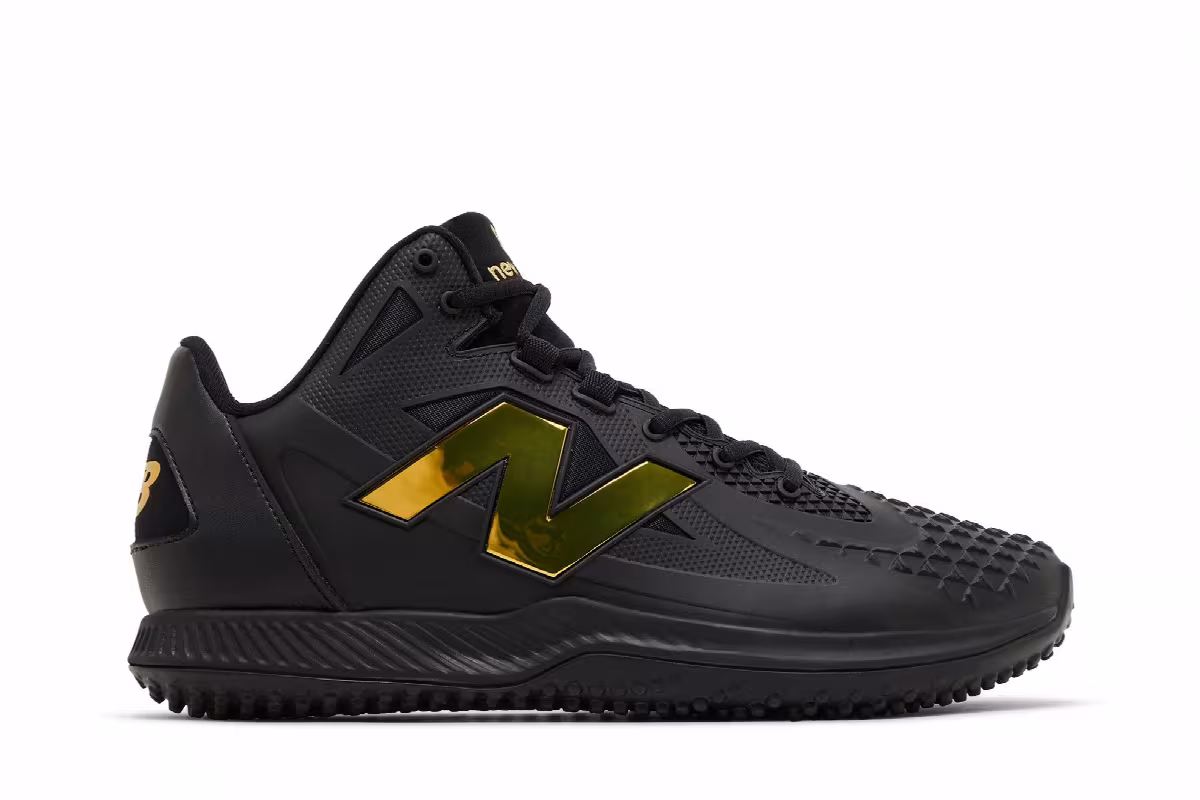 New Balance Ohtani 1 TF Black Metallic Gold, view 2