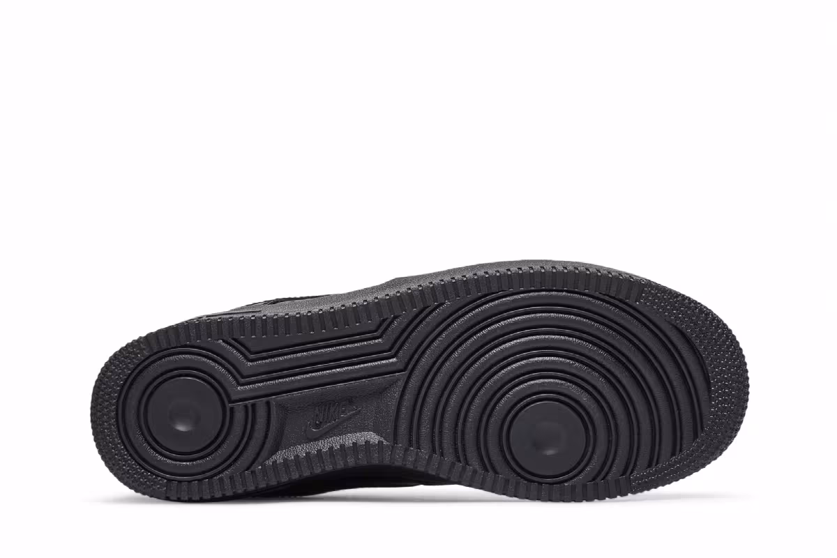 Nike Women's Air Force 1 Triple Black, view 5