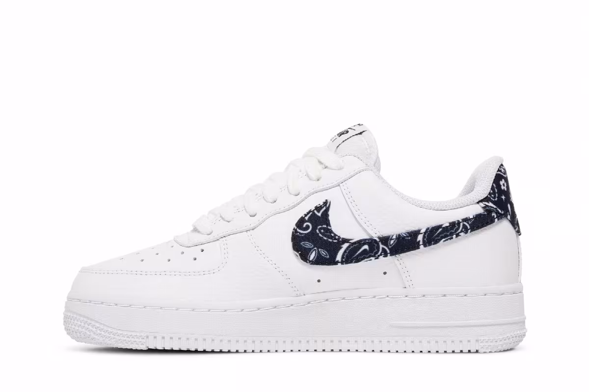 Nike Women's Air Force 1 Black Paisley, view 4