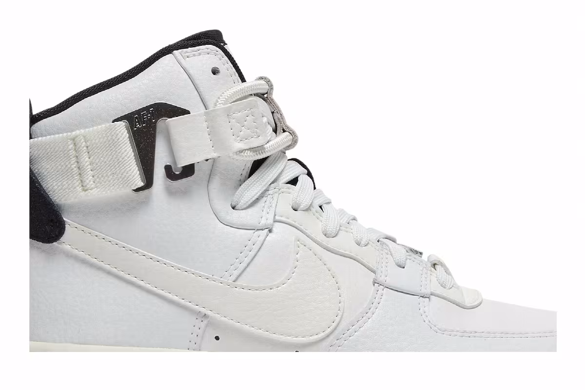 Nike Women's Air Force 1 High Utility 2.0 Summit White, view 3
