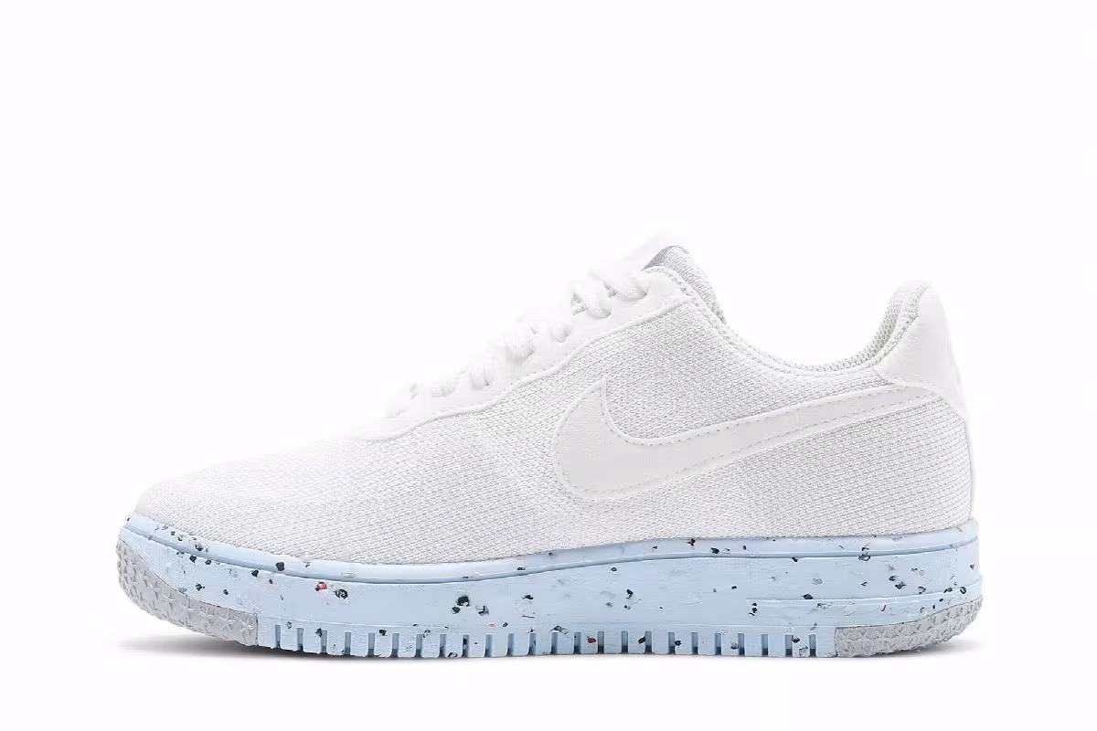 Nike Women's Air Force 1 Crater Flyknit Pure Platinum, view 4