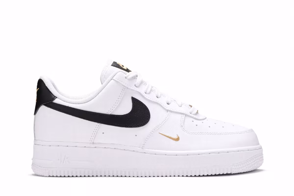 Nike Women's Air Force 1 White Black, view 2