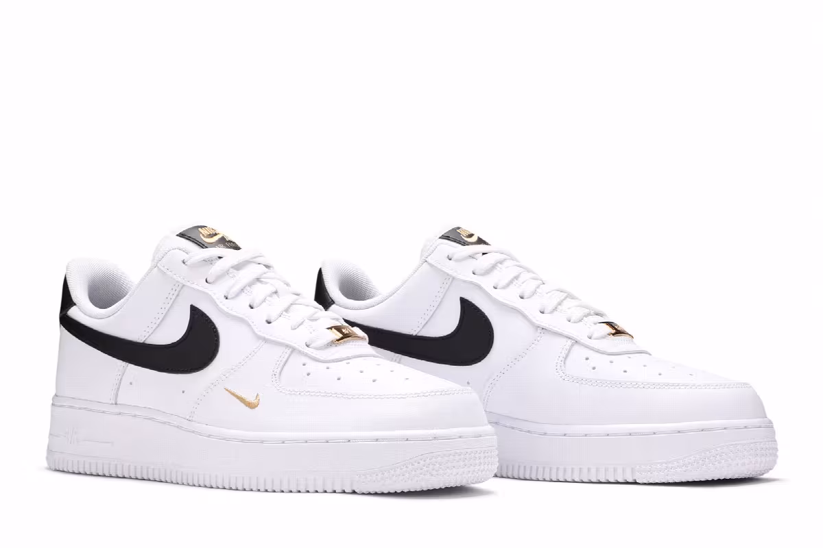 Nike Women's Air Force 1 White Black, view 9