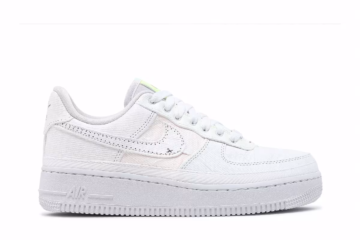 Nike Women's Air Force 1 Pastel Reveal, view 2
