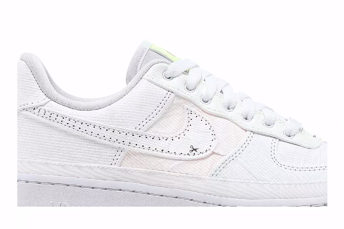 Nike Women's Air Force 1 Pastel Reveal, view 3