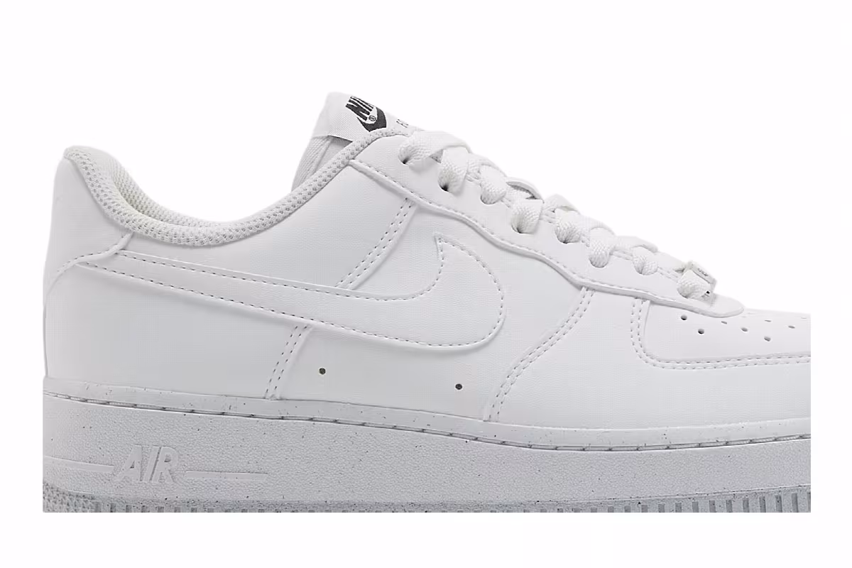 Nike Women's Air Force 1 Move To Zero - Triple White, view 3