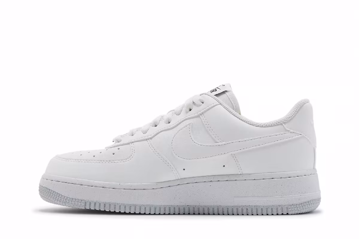 Nike Women's Air Force 1 Move To Zero - Triple White, view 4