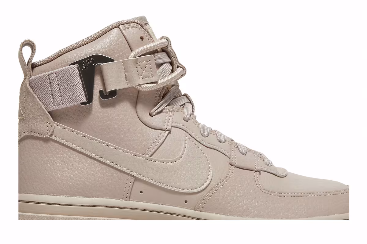 Nike Women's Air Force 1 High Utility 2.0 Arctic Pink Gum, view 3