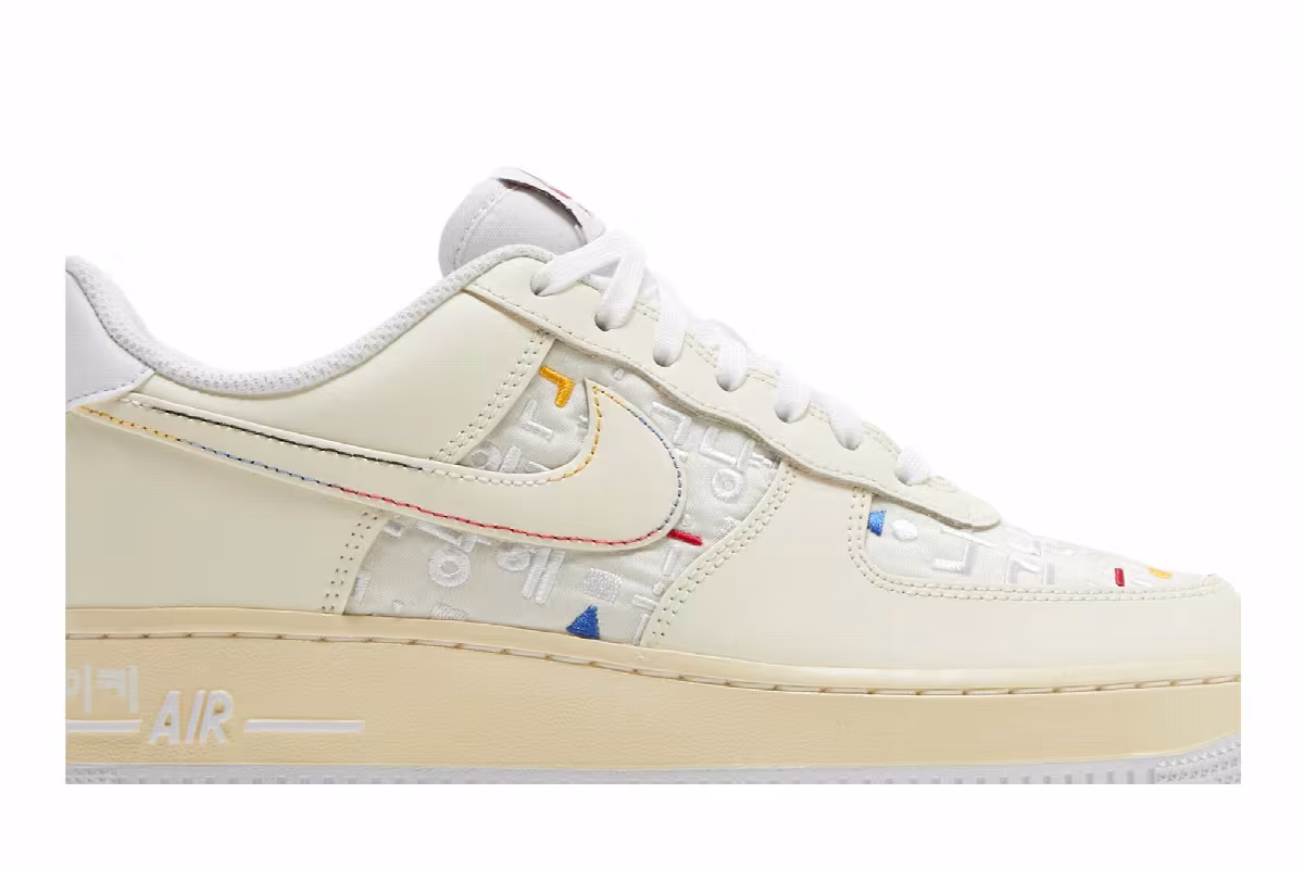 Nike Women's Air Force 1 Low Hangul Day, view 3