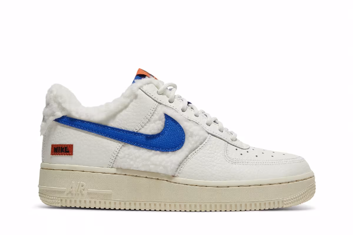 Nike Women's Air Force 1 07 Sherpa Fleece, view 2