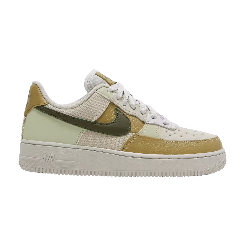 Nike Women's Air Force 1 Rough Green
