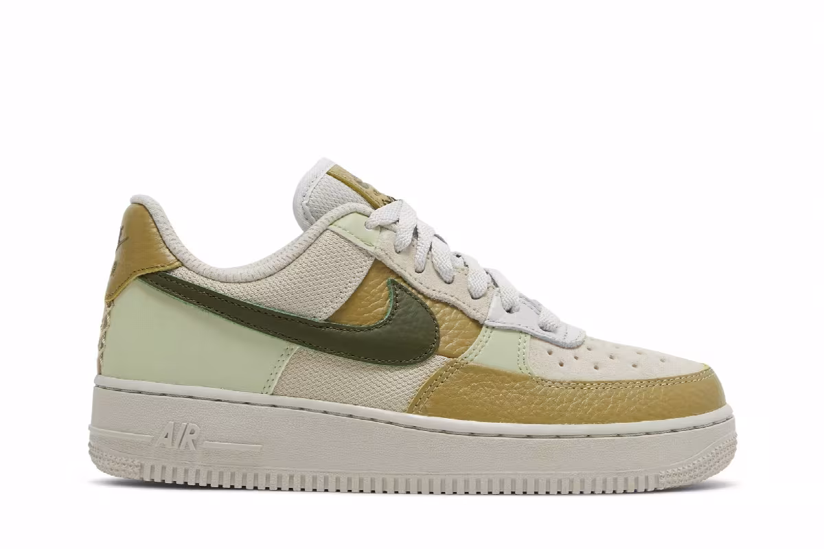 Nike Women's Air Force 1 Rough Green, view 2