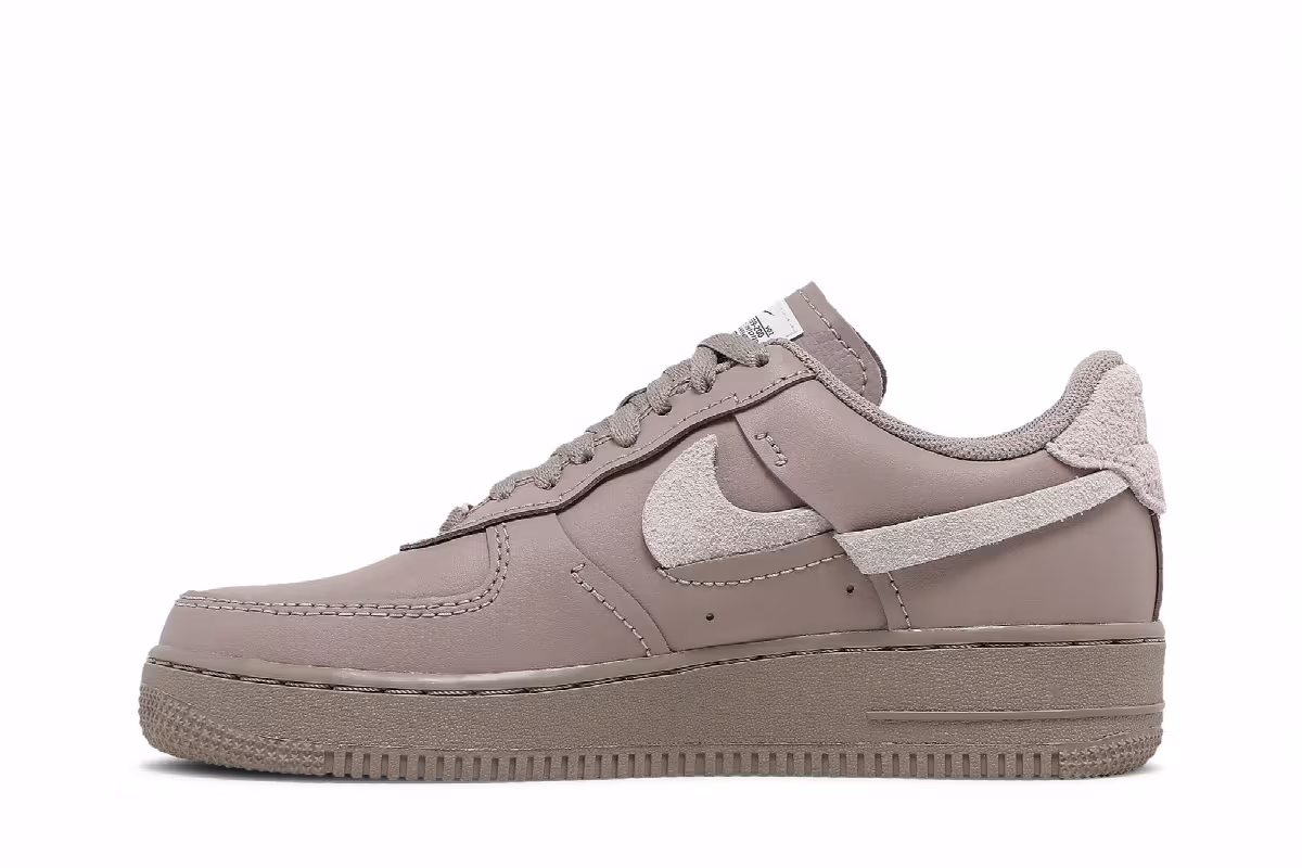 Nike Women's Air Force 1 LXX Malt, view 4
