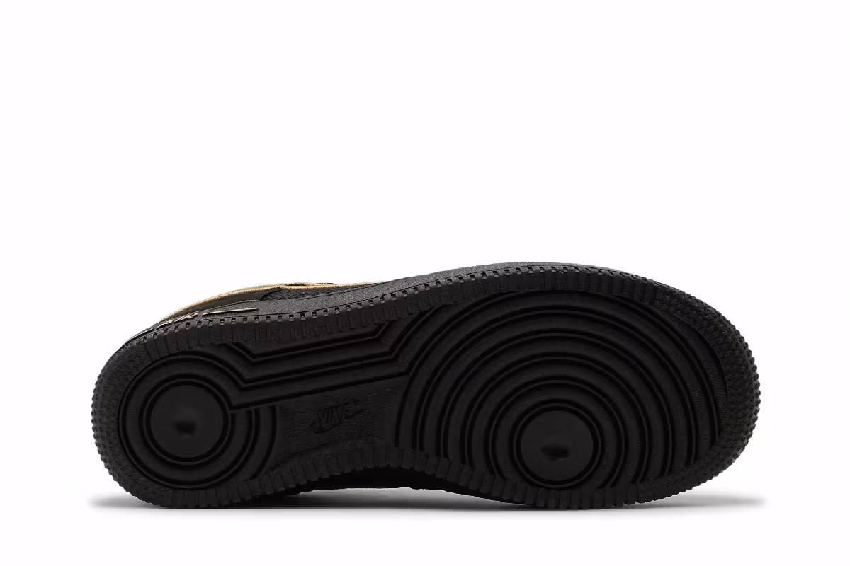 Nike Women's Air Force 1 Low Legendary, view 5