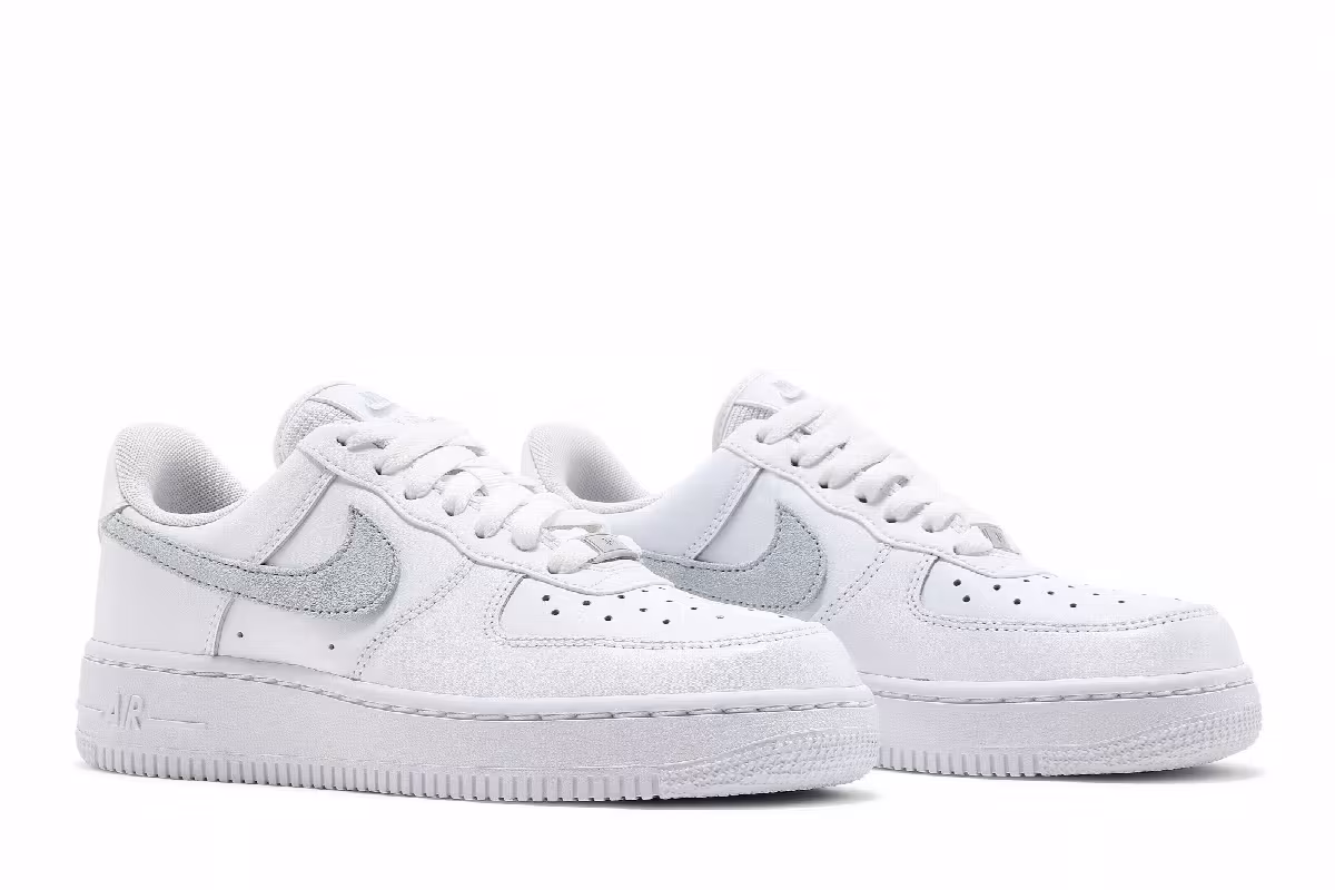 Nike Women's Air Force 1 Glacier Blue, view 9