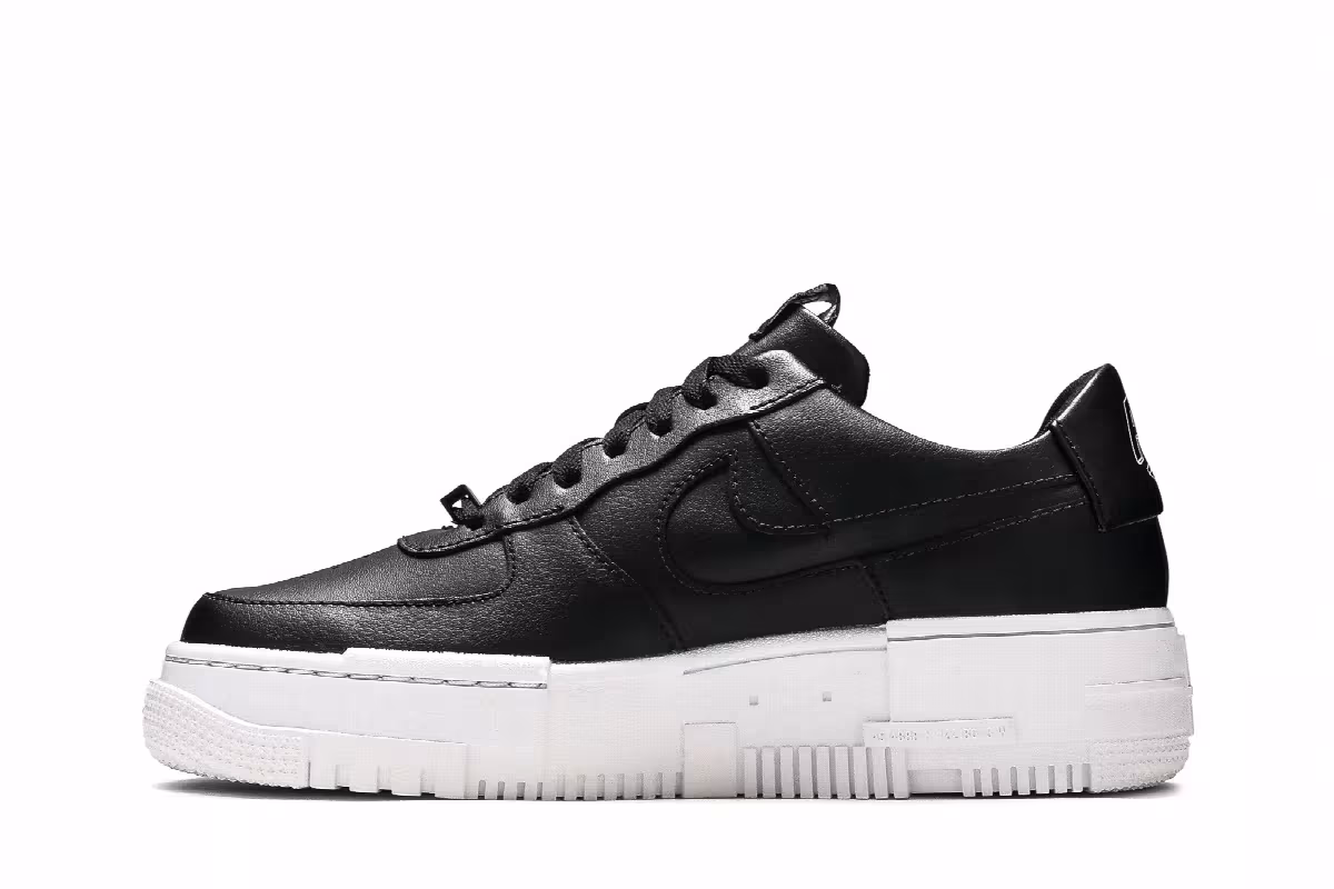 Nike Women's Air Force 1 Pixel Black, view 4